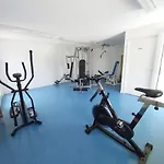 アパート Le Sporting Land - Avec Entree Autonome, Parking Prive & Sa Piscine ! -