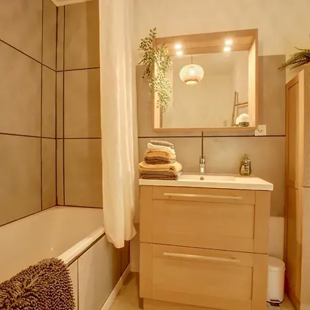 Le Sporting Land - Avec Entree Autonome, Parking Prive & Sa Piscine ! - 아파트