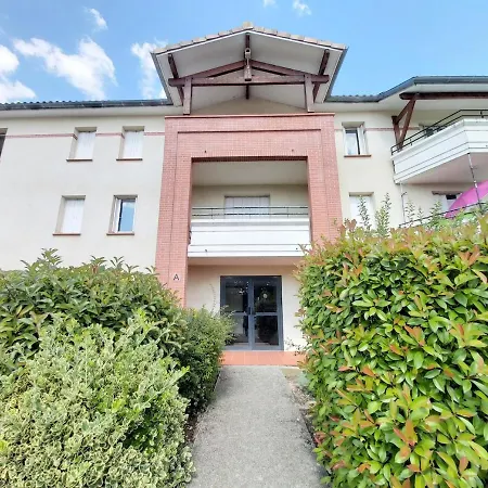 Le Sporting Land - Avec Entree Autonome, Parking Prive & Sa Piscine ! - Апартаменты *