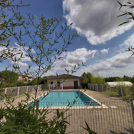 Апартаменты Le Sporting Land - Avec Entree Autonome, Parking Prive & Sa Piscine ! - *